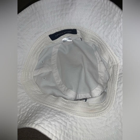 Tommy Hilfiger / Bucket Hat / Hat - Picture 3 of 3